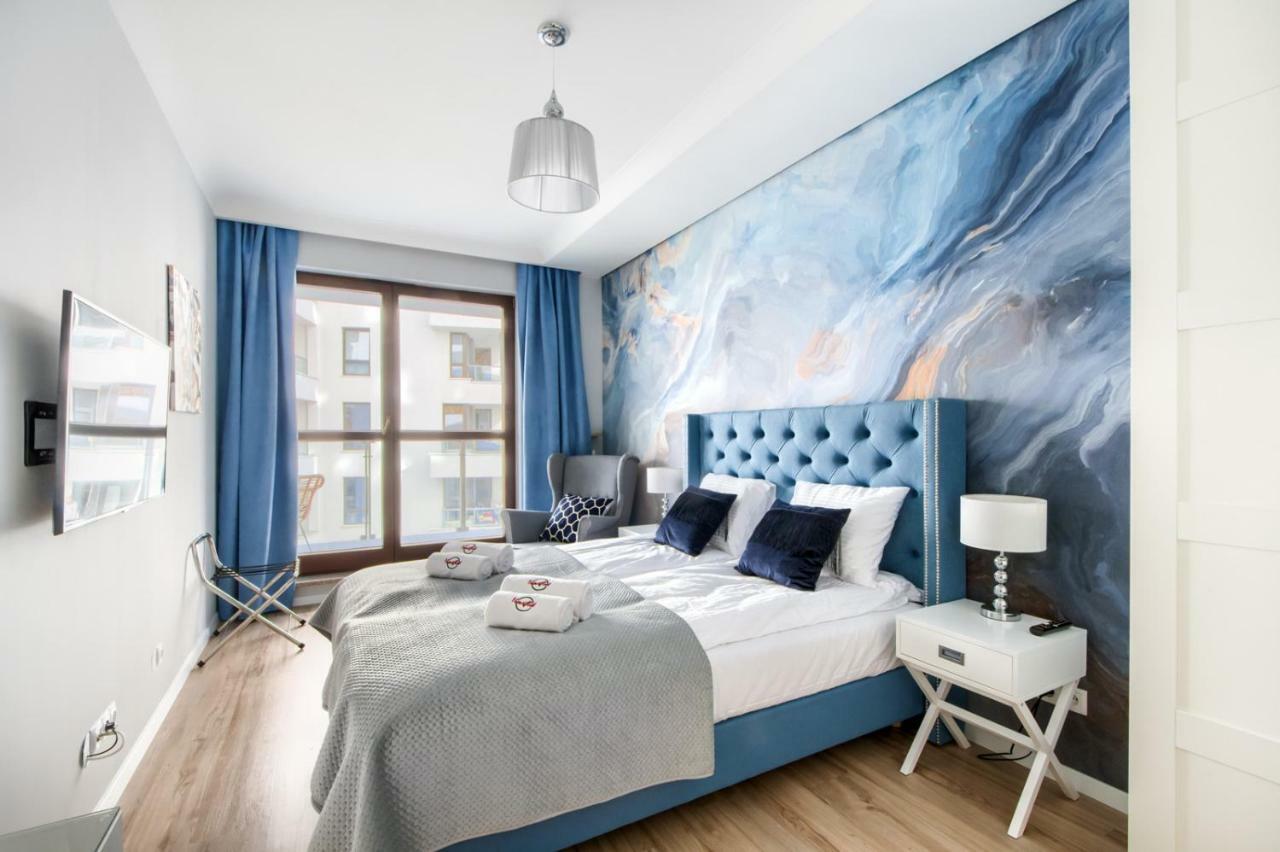 West Side Apartment *
